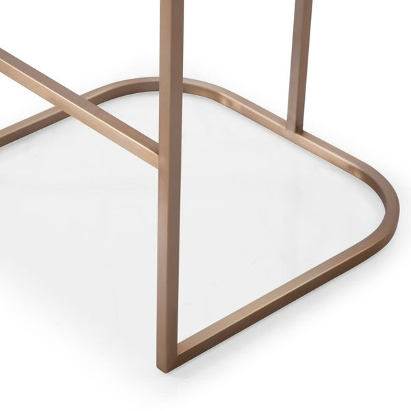 VIG Furniture Yukon Modern White Fabric Bar Chair With Brushed Bronze U-Base, Contoured Seat, Durable Steel Frame VGVCB8362-WHT-BS