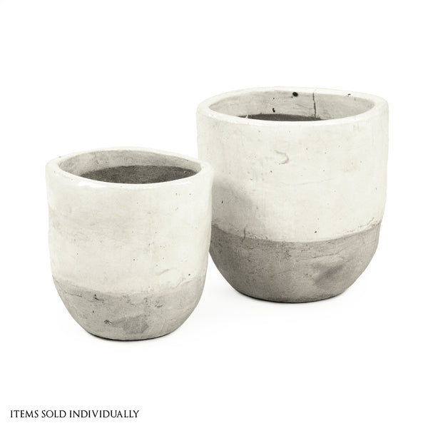 Distressed White Vase (7793L A25A) Zentique