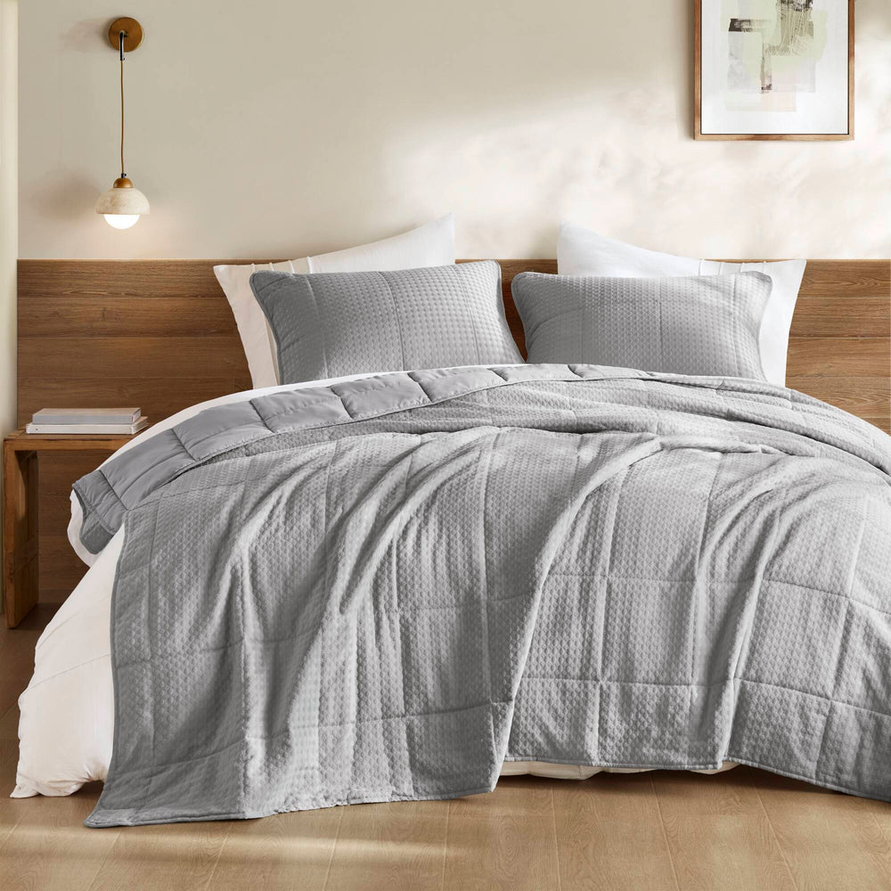 JLA Home Comfort Spaces - Waffle lightweight textured quilt set — breathable, Oeko-Tex certified comfort with plush waffle weave finish Gray AM14-0367