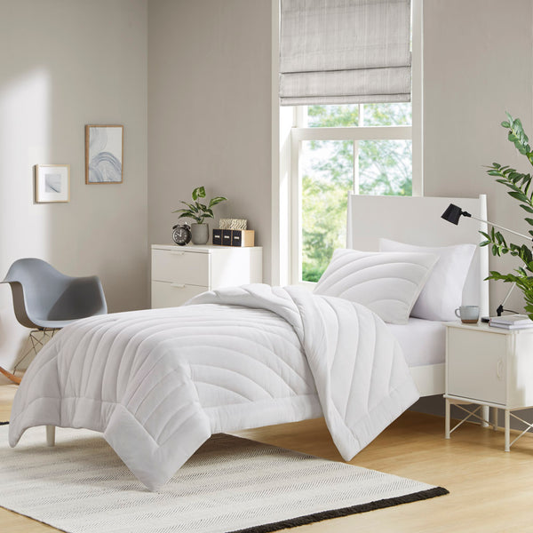 JLA Home Urban Habitat - Poly Puffy Jersey Comforter Set with 350gsm Loft, Hypoallergenic, Antimicrobial, OEKO‑TEX Certified Cozy Appeal White UH10-2517