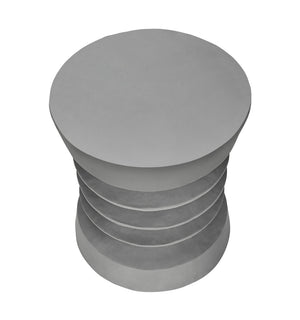 English Elm Accent Table Round Matte Finish Weather Resistant Magnesium Oxide Indoor Outdoor Side Grey B2710P461677