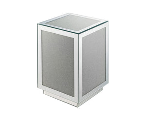 English Elm Noralie Mirrored Accent Table With Faux Diamonds - Chic Silver Finish For Modern Interiors B2726P243249