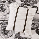 Intelligent Design Dorsey Transitional Floral Print Duvet Cover Set ID12-1967 Black/White