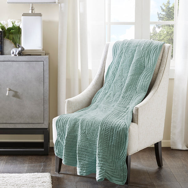 JLA Home Madison Park - Oversized Quilted Throw Adds Vintage-Soft Texture with Scalloped Edges, Breathable Cotton Fill, Machine Washable Seafoam MP50-4301