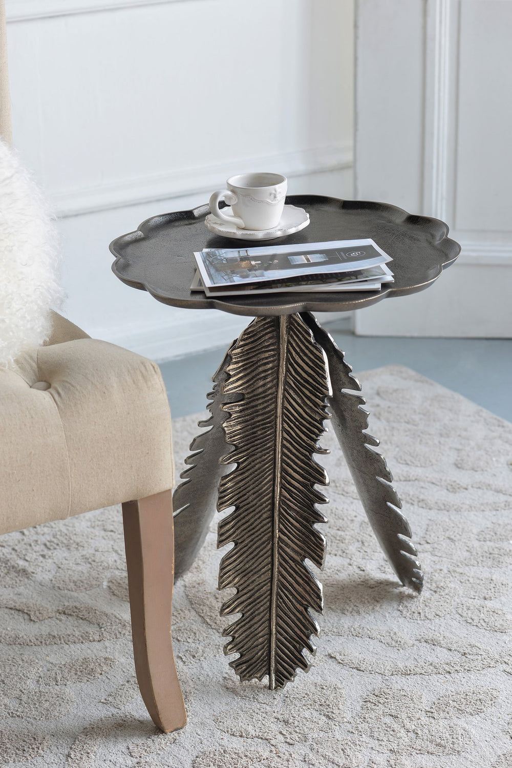 English Elm 16.9x16.9x19.7 Elegant Leaf Side Table with Silver Antique Aluminum Finish, Round Top Accent Piece W2078P180409
