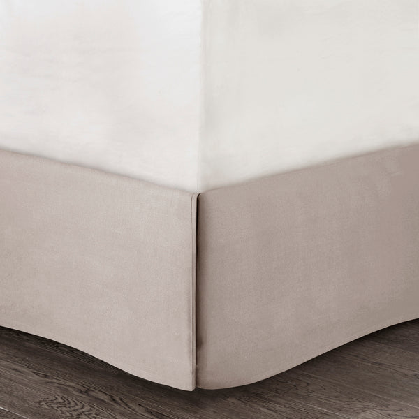 English Elm 7 Piece Chenille Jacquard Comforter Set In Taupe - Elegant Cal King Bedding With Decorative Pillows B03597091