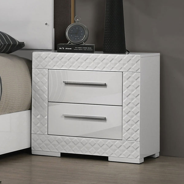 English Elm 3pc Glam Eastern King Bedroom Set White Lacquer Led Headboard with Mirrored Accents B2741S00164