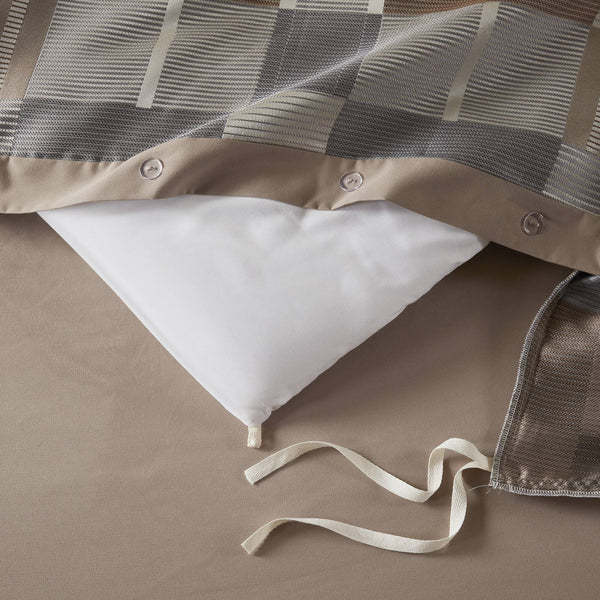 English Elm 8 Queen Jacquard Oversized Duvet Comforter Set with Euro Shams, Decorative Pillows, Plush Polyester fills Multicolor 22.83 L x 18.9 W x 15.35 H B035P319231