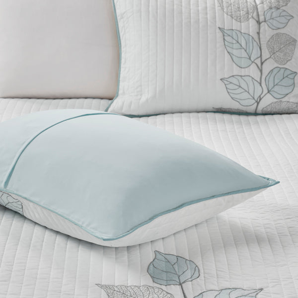 English Elm 6 Piece Embroidered Quilt Set Caelie Blue Reversible Microfiber Soft King/Cal King with Pillows, Machine Washable B03597615