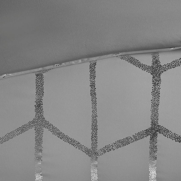 JLA Home Intelligent Design - Metallic Geometric Comforter Set with Soft Grey Microfiber, Embroidered Accent Pillows & Antimicrobial Finish 90 L x 68 W x 1H ID10-1243