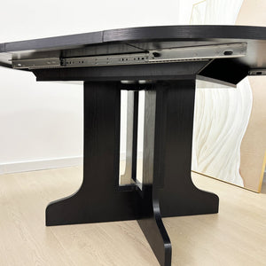 English Elm Dining Table Expandable 43–59" Oval with Removable Leaf, X-Base Farmhouse Style Oak Veneer Black – Seats 6 W1347P202405