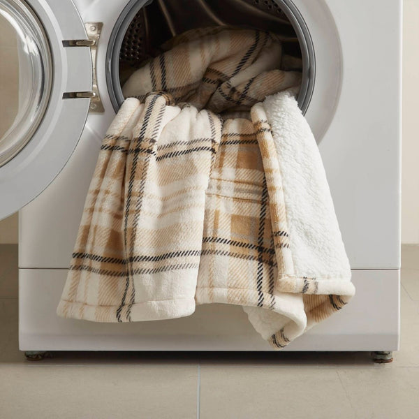 English Elm 1-piece Aztec Heated Throw with 12 Settings Auto Shutoff Soft Ivory Boho Blanket Tan Plaid B035P408330