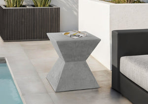 English Elm Accent Side Table Grey Wood Grain Magnesium Oxide Build for Indoor Outdoor Use B2710P461682