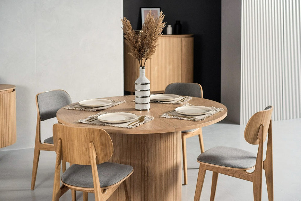VIG Furniture Miami Modern Natural Round Extendable Table With Scandinavian Lines, Veneer Top & Sturdy Pedestal Base Oak Dining Table VGME121255-DT-NAT