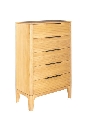 VIG Furniture Seattle Modern Natural Oak Chest With 5 Smooth-Glide Drawers, Solid Oak Grain, Matte Black Hardware VGWD-SEA-TB04