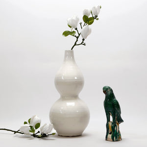 Lilys White Ceramic The Gourd Bottle 8223-4