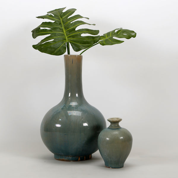 Lilys Green Vintage Style Ceramic Globular Vase(Size And Finish Vary) 8224-3