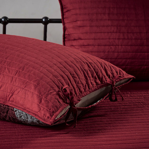 English Elm 6 Reversible Plaid Daybed Cover Set Red & Black Herringbone Quilt Twin Cabin Style Bedding Set B03597555