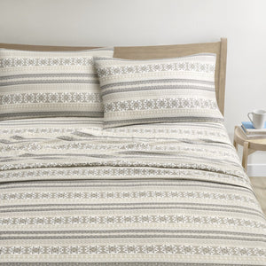 English Elm Printed Cotton Flannel Sheet Set Queen - Ultra-Soft Brushed Fabric, Deep Pocket Fitted, Cozy Warmth Multi 11.81 L x 9.84 W x 7.09 H B035P294207