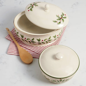 Lenox Holiday Ivory Porcelain Covered Dish with 24 Karat Gold Holly Berries Motif 863646