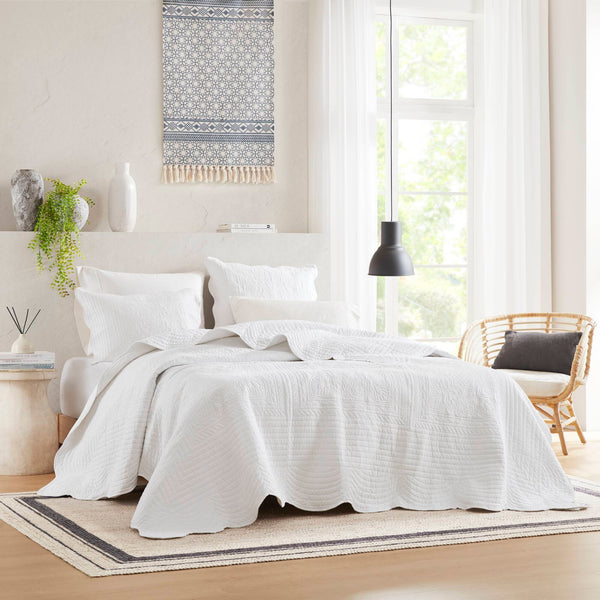 JLA Home Madison Park - 3 Reversible Scalloped Edge Quilt Set with Antimicrobial Microfiber, Cottage Charm & Machine Washable 108 L x 96 W x 0.25H MP13-1038