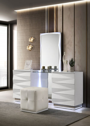 English Elm White Button Tufted Vanity Stool with Rubberwood Legs Compact Bedroom Seating B2741P473066