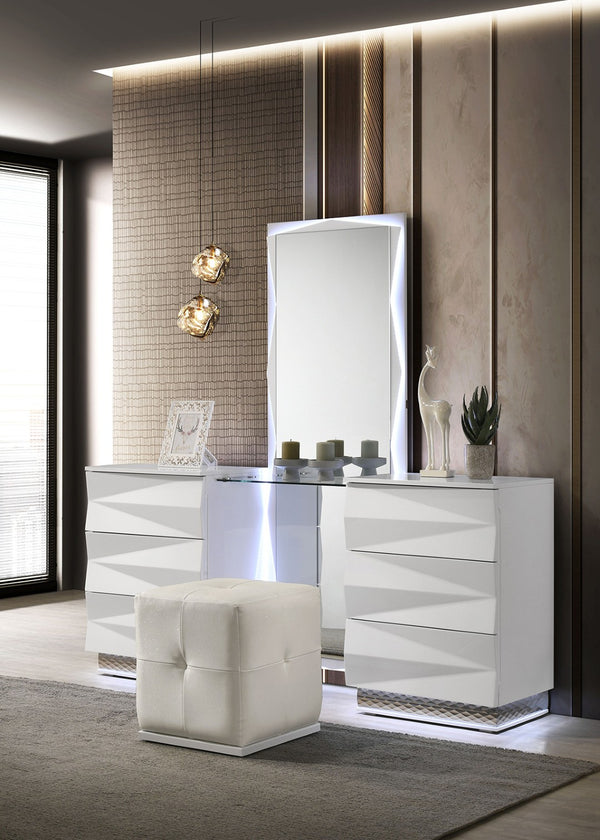 English Elm White Button Tufted Vanity Stool with Rubberwood Legs Compact Bedroom Seating B2741P473066