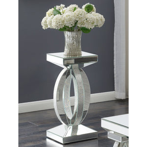 English Elm Empire Silver Mirrored Acrylic Crystal End Table - Sleek Tapered Top, Reflective Modern Accent (27.25") B062P331040