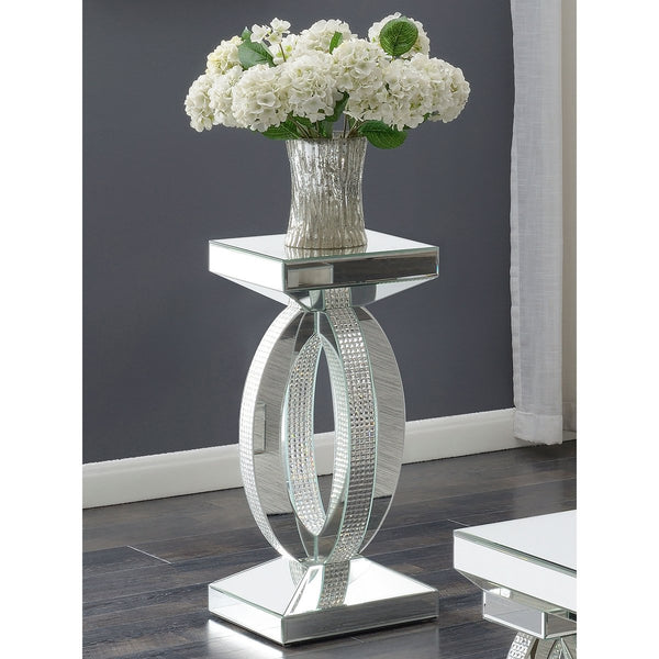 English Elm Empire Silver Mirrored Acrylic Crystal End Table - Sleek Tapered Top, Reflective Modern Accent (27.25") B062P331040