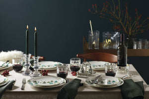 Lenox Balsam Lane White Porcelain Dinner Plates with Gold Pine Tree Holiday Motif Set 880068