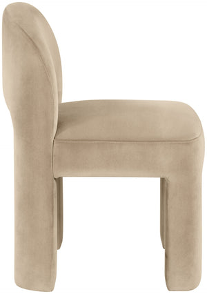 Meridian Furniture Celine Sculptural Velvet Dining Chair with Stain Resistant Upholstery for Modern Rooms Beige 88013Beige-C