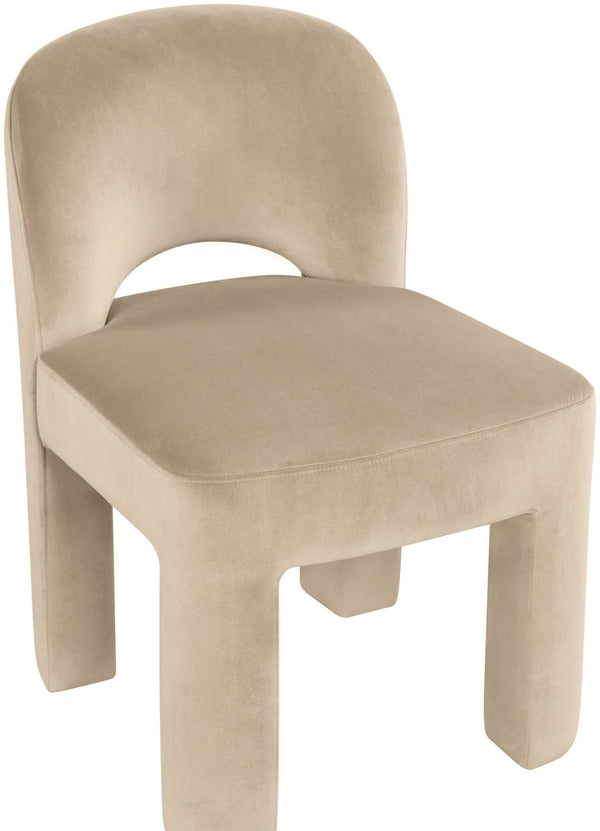 Meridian Furniture Celine Sculptural Velvet Dining Chair with Stain Resistant Upholstery for Modern Rooms Beige 88013Beige-C