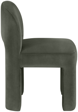 Meridian Furniture Celine Sculptural Velvet Dining Chair with Stain Resistant Upholstery for Modern Rooms Green 88013Green-C