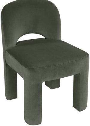 Meridian Furniture Celine Sculptural Velvet Dining Chair with Stain Resistant Upholstery for Modern Rooms Green 88013Green-C