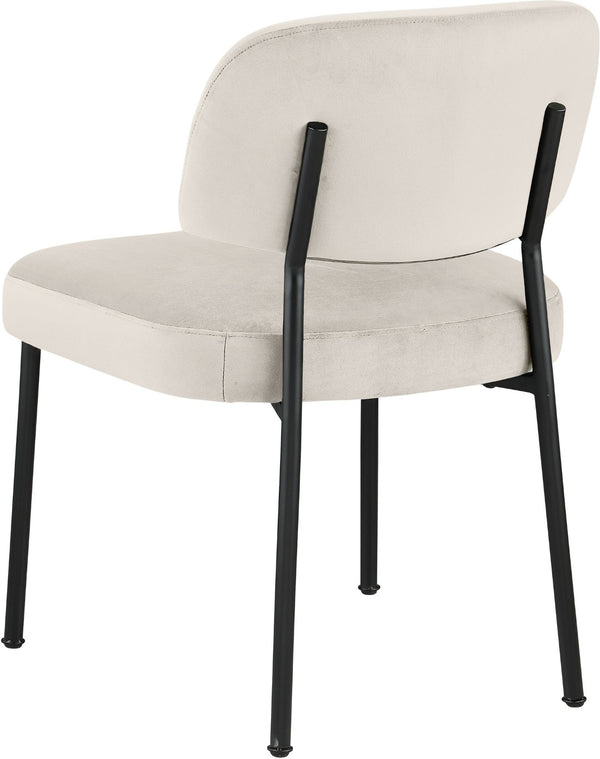 Meridian Furniture Zarelle Velvet Upholstered Dining Chair with Matte Black Iron Frame for Modern Rooms Cream 88021Cream-C