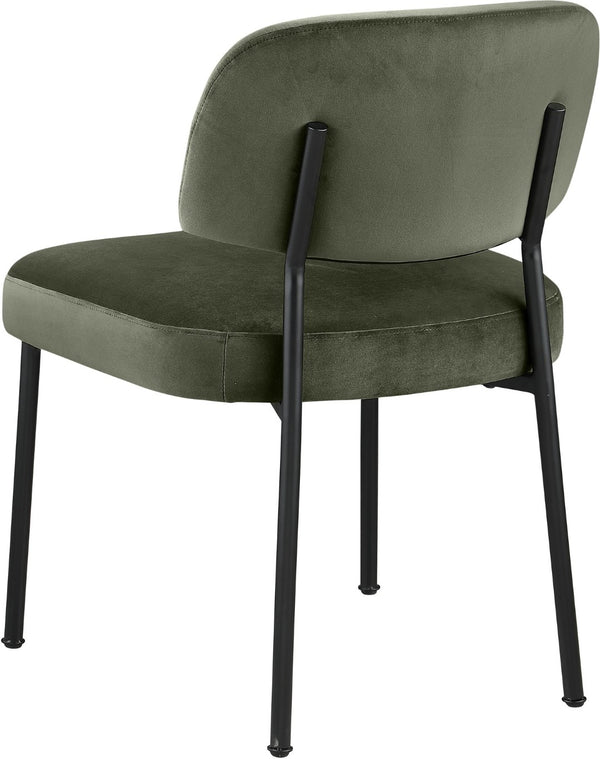Meridian Furniture Zarelle Velvet Upholstered Dining Chair with Matte Black Iron Frame for Modern Rooms Green 88021Green-C