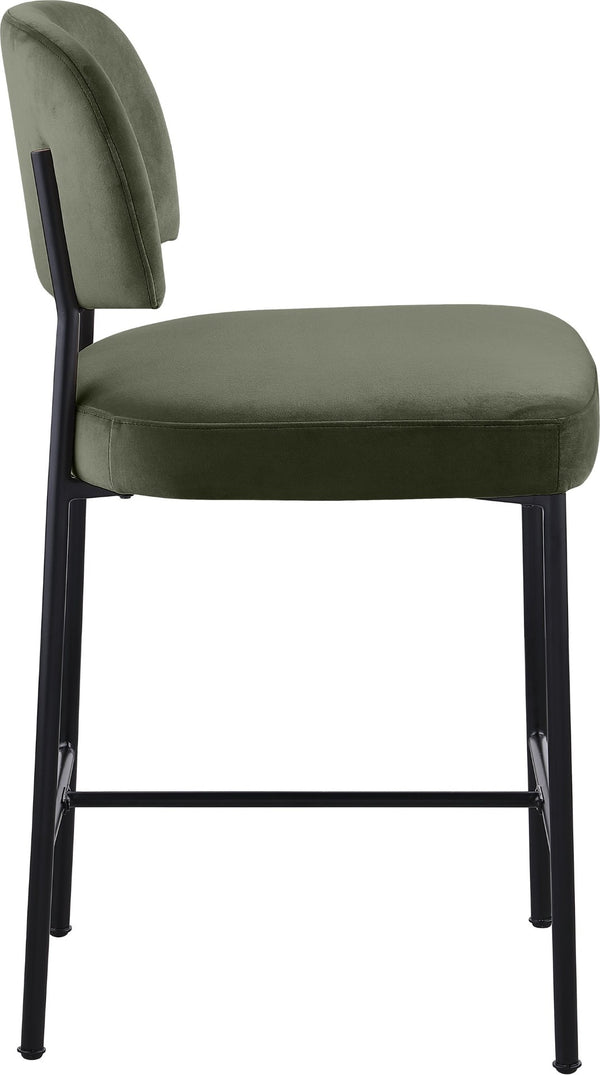 Meridian Furniture Zarelle Velvet Upholstered Counter Stool with Matte Black Iron Frame for Kitchen Islands Green 88022Green-C