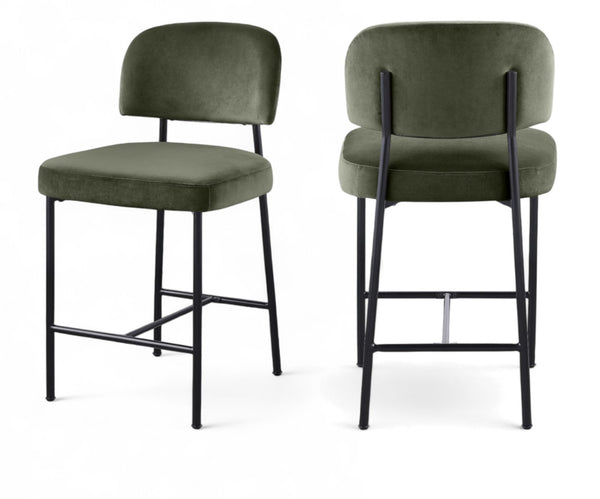Meridian Furniture Zarelle Velvet Upholstered Counter Stool with Matte Black Iron Frame for Kitchen Islands Green 88022Green-C