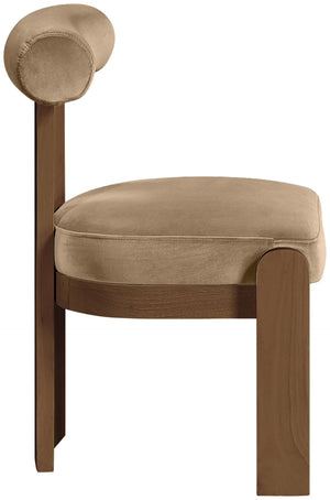 Meridian Furniture Arienzo Art Deco Velvet Dining Chair with Sculptural Back and Solid Wood Legs for Elegant Rooms Beige Style A 88023Beige-C