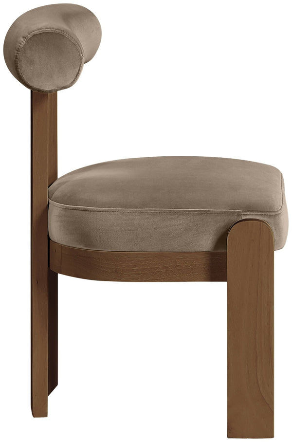 Meridian Furniture Arienzo Art Deco Velvet Dining Chair with Sculptural Back and Solid Wood Legs for Elegant Rooms Taupe Style A 88023Taupe-C