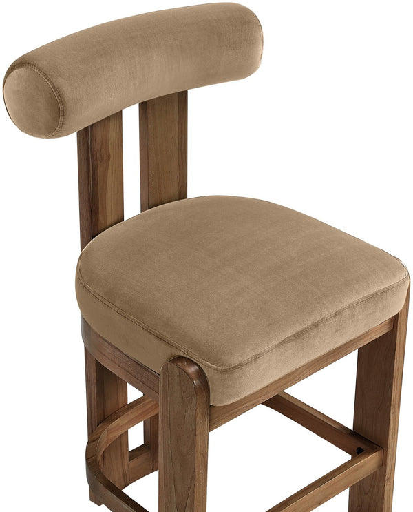 Meridian Furniture Arienzo Art Deco Velvet Counter Stool with Curved Back and Walnut Wood Legs for Kitchen Islands Beige Style A 88025Beige-C