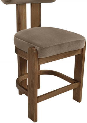 Meridian Furniture Arienzo Art Deco Velvet Counter Stool with Curved Back and Walnut Wood Legs for Kitchen Islands Taupe Style A 88025Taupe-C
