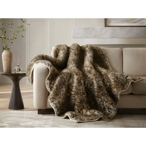 English Elm 1-piece Oversized Faux Fur Throw Bobcat Print Plush Velvet Backed Cozy Sofa Blanket Leopard B035P408335