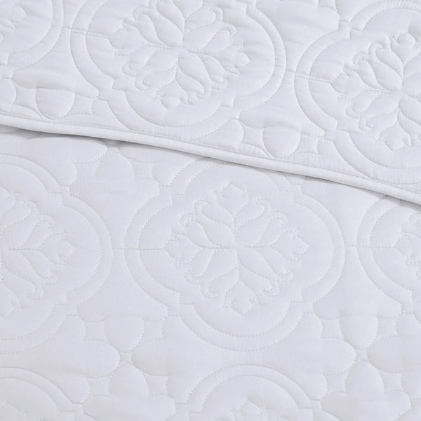 English Elm 3 Reversible Bedspread Set Full/Queen Soft Microfiber Comforter with Plush Polyester Fill, Cozy Layering, Durable Finish White 13.39 L x 15.35 W x 11.81 H B035P148228