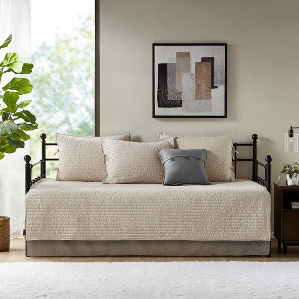 English Elm 6 Piece Reversible Plaid Daybed Cover Set with Herringbone Cabin Quilt, Twin Fit, Machine Washable Multicolor 17.72 L x 15.75 W x 7.48 H B035P266679