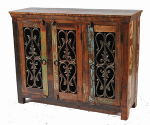 Moti Beach 3 Iron Doors Buffet 89009002