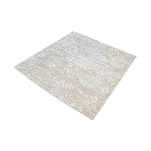 Senneh Handwoven Wool Rug in Beige in White 8905-214 Elk Home