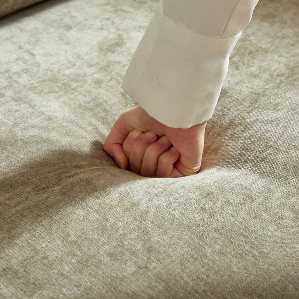 English Elm 3-Seater + 1-Seater Modern Sofa Set With Chenille Upholstery, Pillows & Versatile Design For Living Rooms W1193S00119