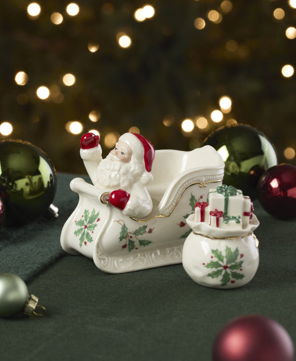 Lenox Holiday Santa Figural Salt Pepper Set Fine Porcelain with Gold Accents Festive Table 897754
