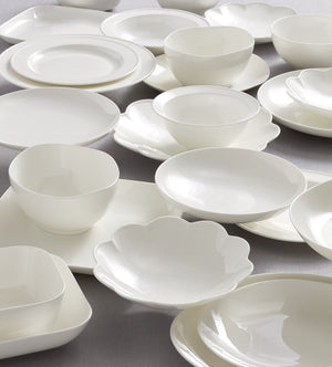 Lenox Studio 1414 Bone China Coupe Dinnerware Set Rimless Profile Bright White Gloss Modern Table 16-Piece 898746